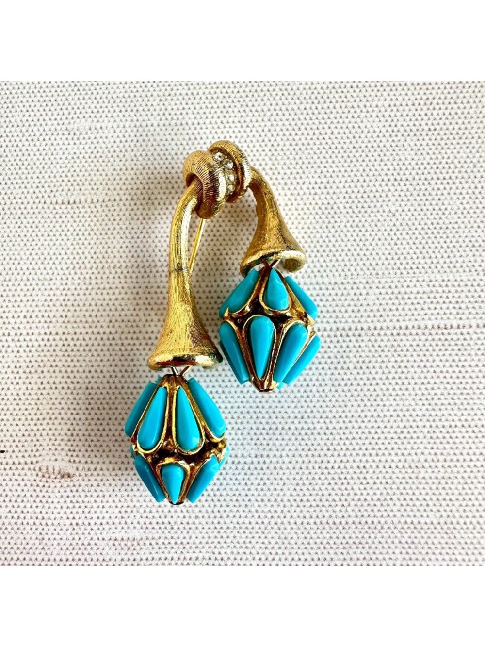 HAR Hargo Creations Vintage Brooch Faux Turquoise Lantern Drop Bell Signed